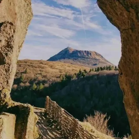 Un havre de paix à la campagne près Vulcania La Goutelle Extérieur photo