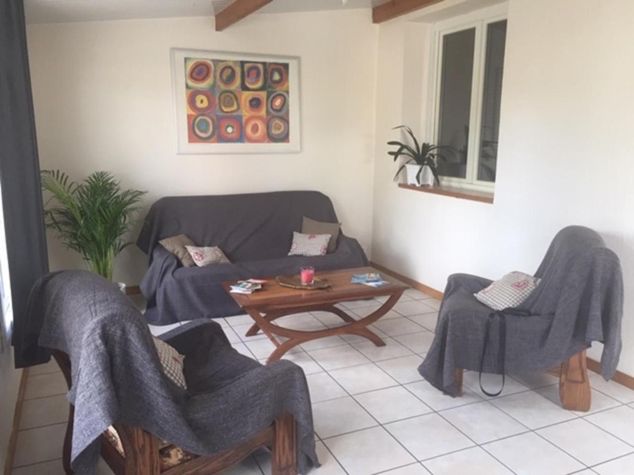 Un Havre De Paix à La Campagne Près Vulcania